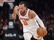 爱游戏体育-今晨纽约尼克斯备战CBA常规赛，外线爆发细节曝光，质疑声仍在，控场能力受关注的简单介绍