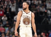 爱游戏娱乐- 李景亮vs狼王回放 