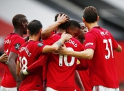 爱游戏娱乐-浓眉哥回归赛场，大胜首场状态亮眼，曼联观众沸腾！的简单介绍