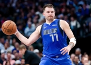 爱游戏体育-关于东契奇新星出色防守表现惊艳，RNG未来可期！的信息